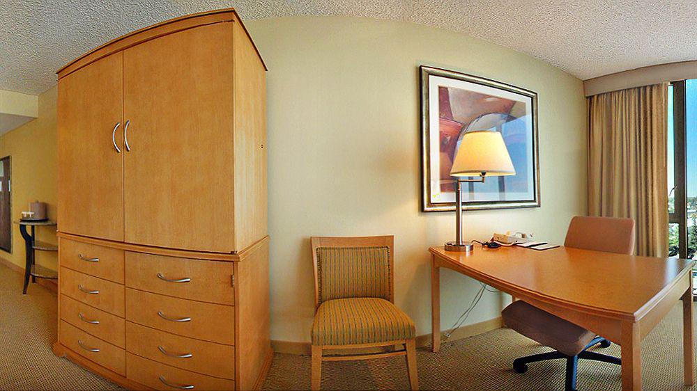 Готель Hilton Sacramento Arden West Екстер'єр фото