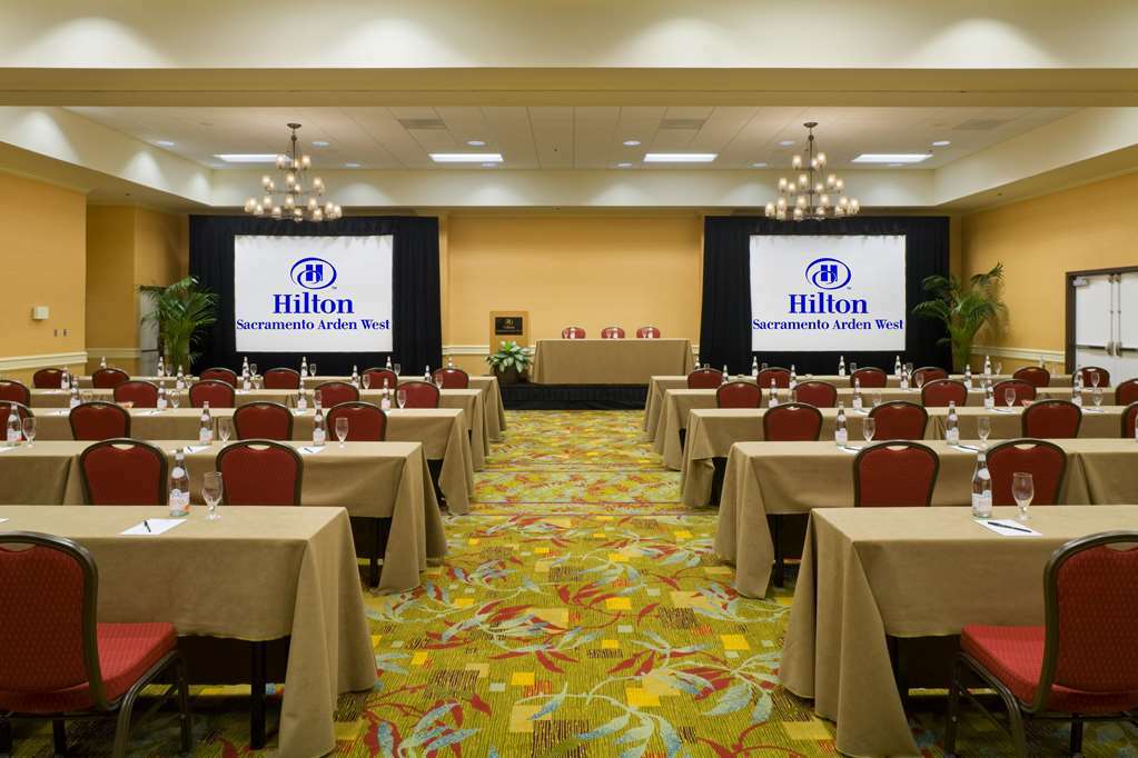 Готель Hilton Sacramento Arden West Зручності фото